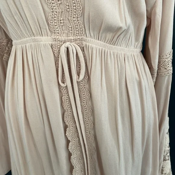 Knox Rose size Medium.  Boho dress. Light pink/peqch. Brand new. Never worn! - Picture 4 of 9